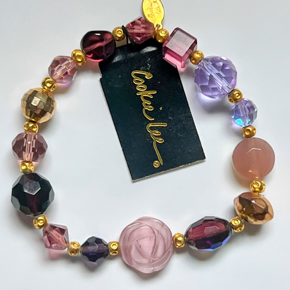🌹Carved Purple Rose & Gold Tone w/Faceted Beads Stretch Bracelet by Cookie Lee - Picture 3 of 6